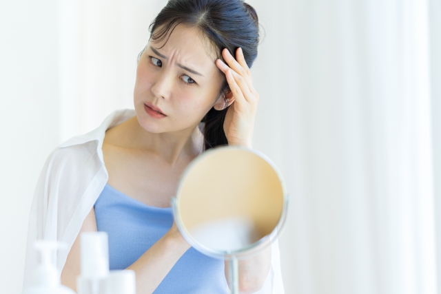 女性